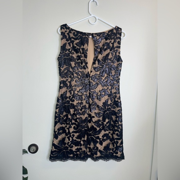 Dress the Population Black Floral Lace Mini Dress - Picture 5 of 12